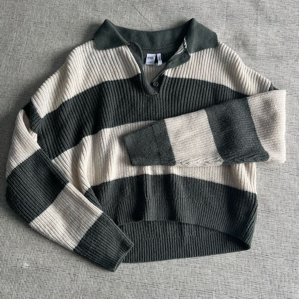 Twik size s perfect condition